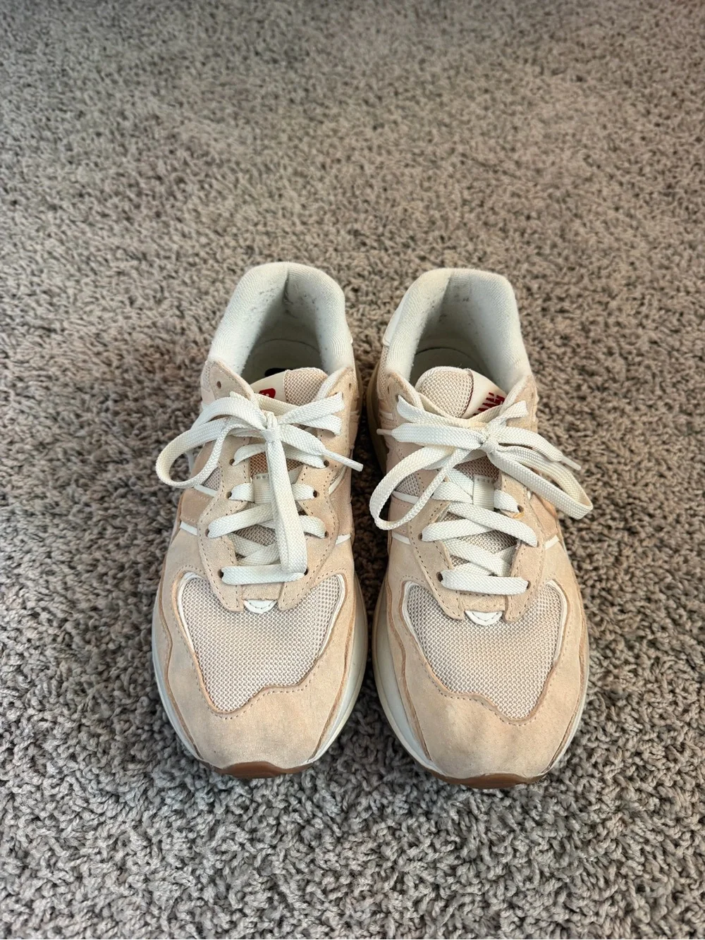 New Balance Neutral Beige Women's Lace-Up Platform Sneakers - Picture 2 of 5